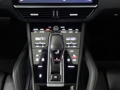 2023 Porsche Cayenne Base