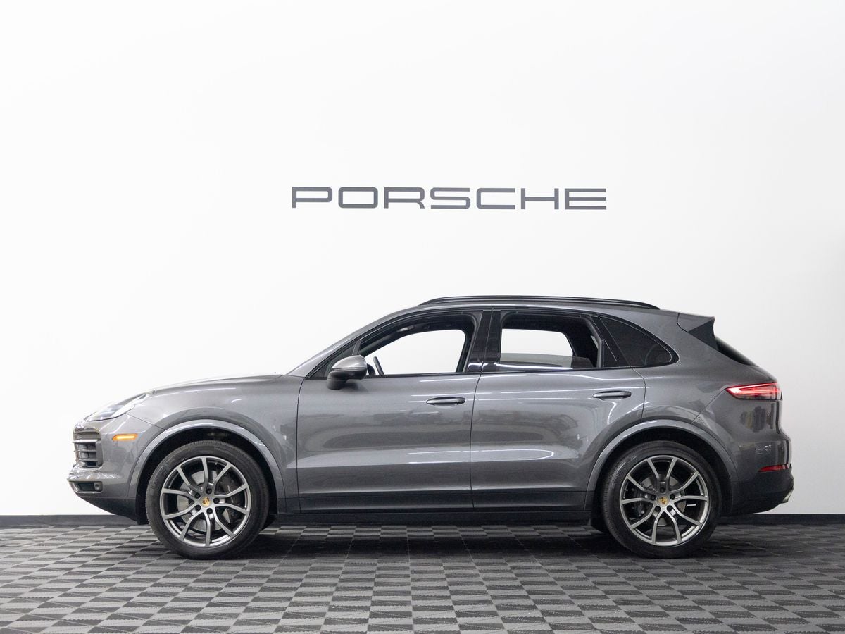 2023 Porsche Cayenne Base