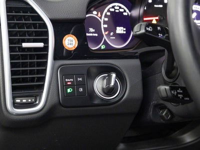 2023 Porsche Cayenne Base