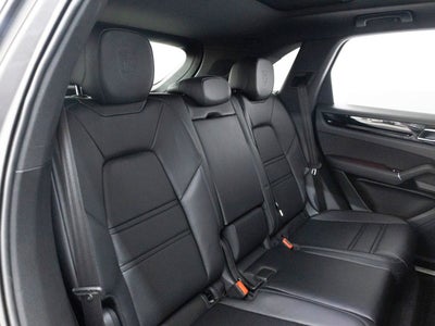 2023 Porsche Cayenne Base