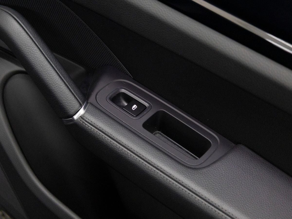 2023 Porsche Cayenne Base