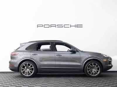 2023 Porsche Cayenne Base