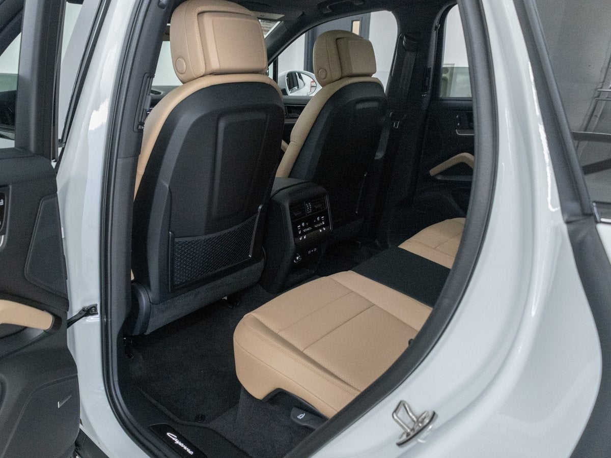 2026 Porsche Cayenne Base