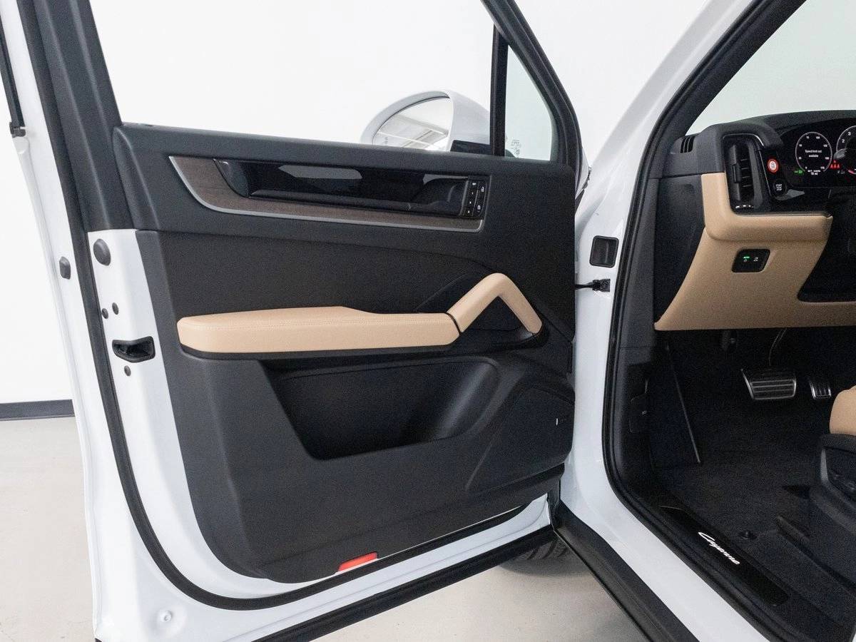 2026 Porsche Cayenne Base