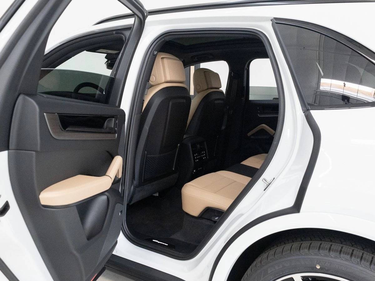 2026 Porsche Cayenne Base