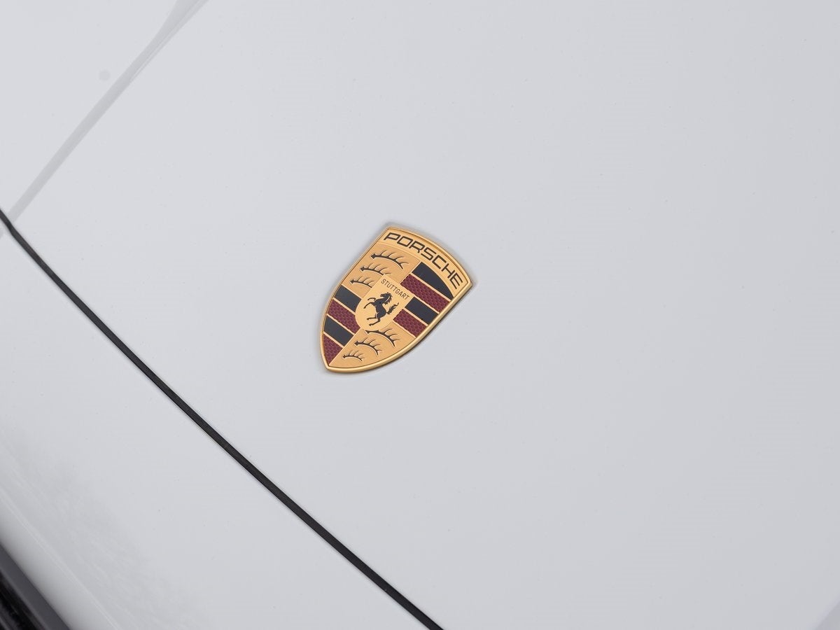 2025 Porsche Cayenne Base