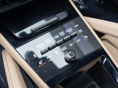 2025 Porsche Cayenne Base