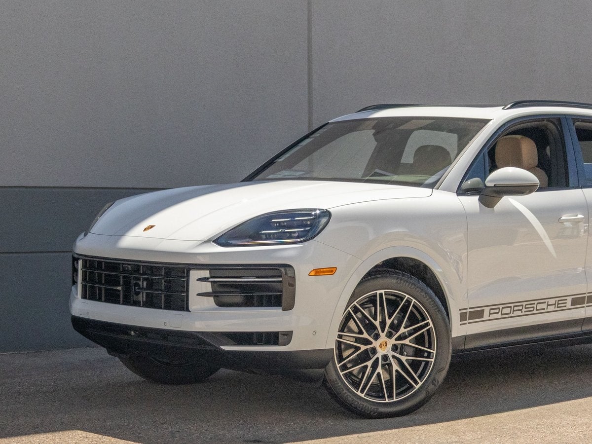 2025 Porsche Cayenne Base