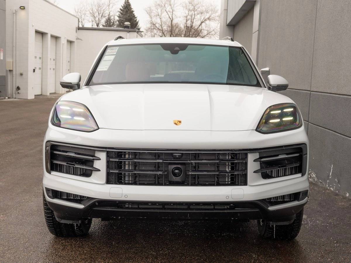 2025 Porsche Cayenne Base