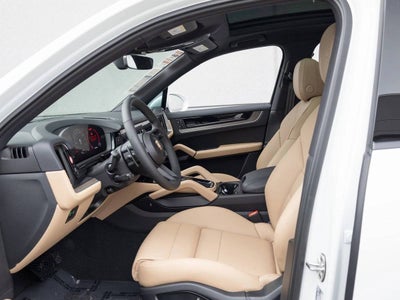 2025 Porsche Cayenne Base