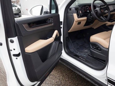 2025 Porsche Cayenne Base
