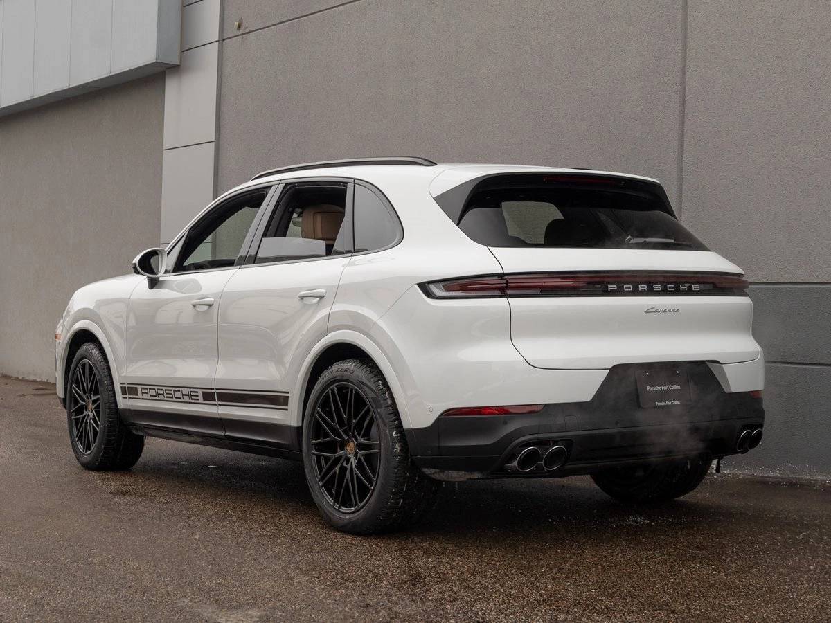 2025 Porsche Cayenne Base