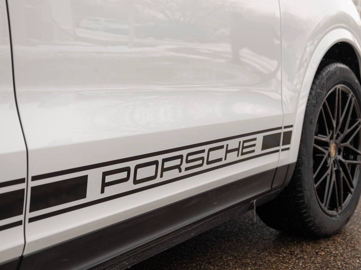 2025 Porsche Cayenne Base