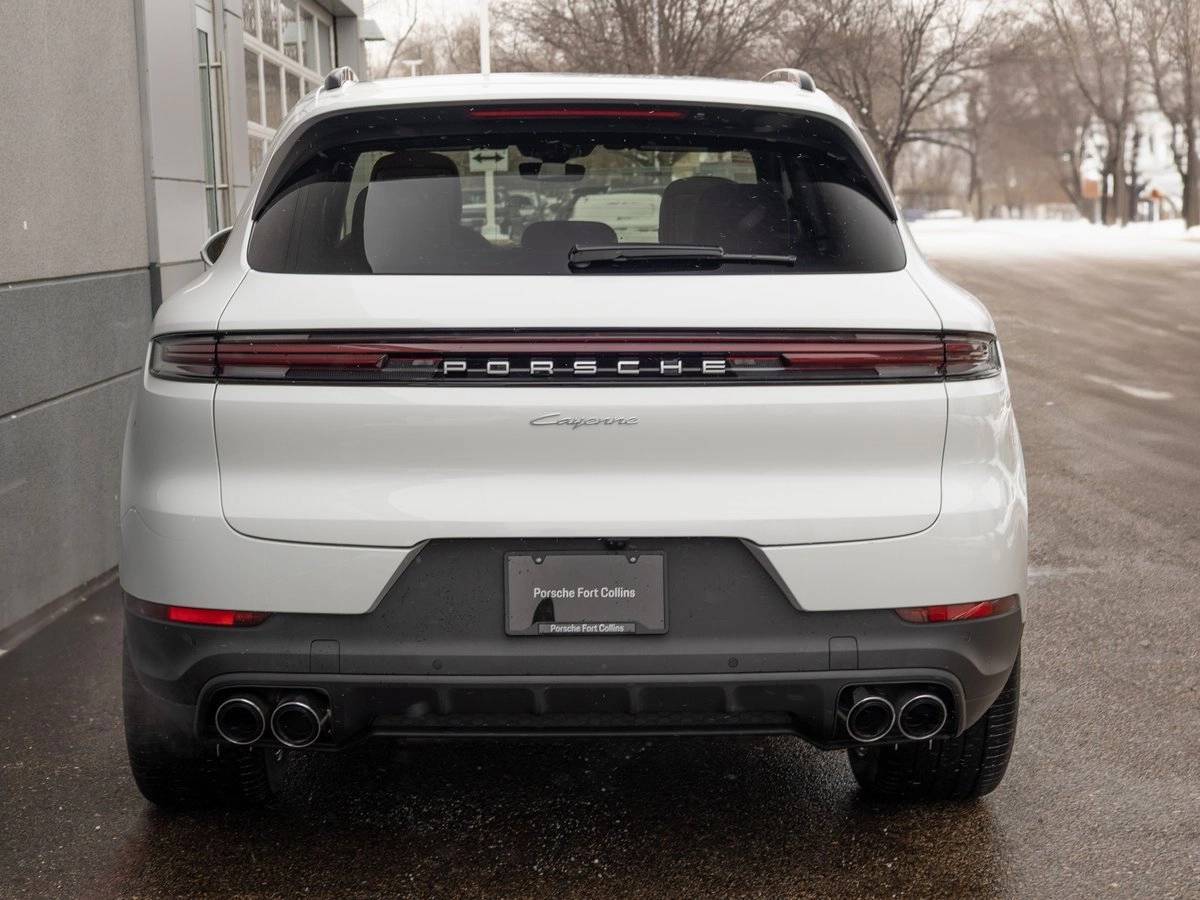 2025 Porsche Cayenne Base