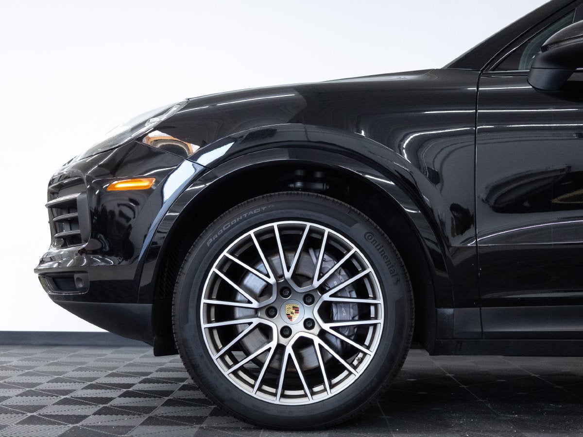 2023 Porsche Cayenne Cayenne Platinum Edition