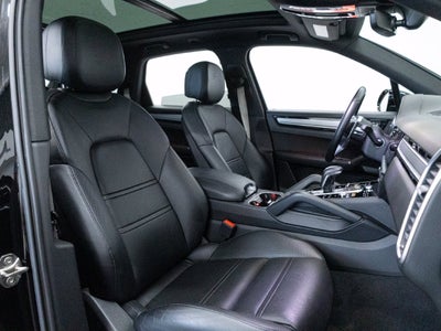 2023 Porsche Cayenne Cayenne Platinum Edition