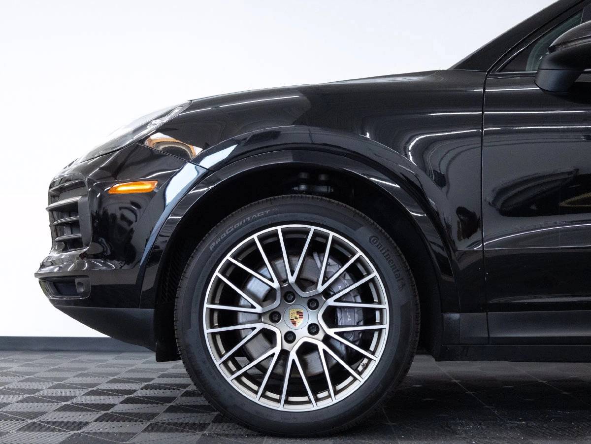 2023 Porsche Cayenne Cayenne Platinum Edition