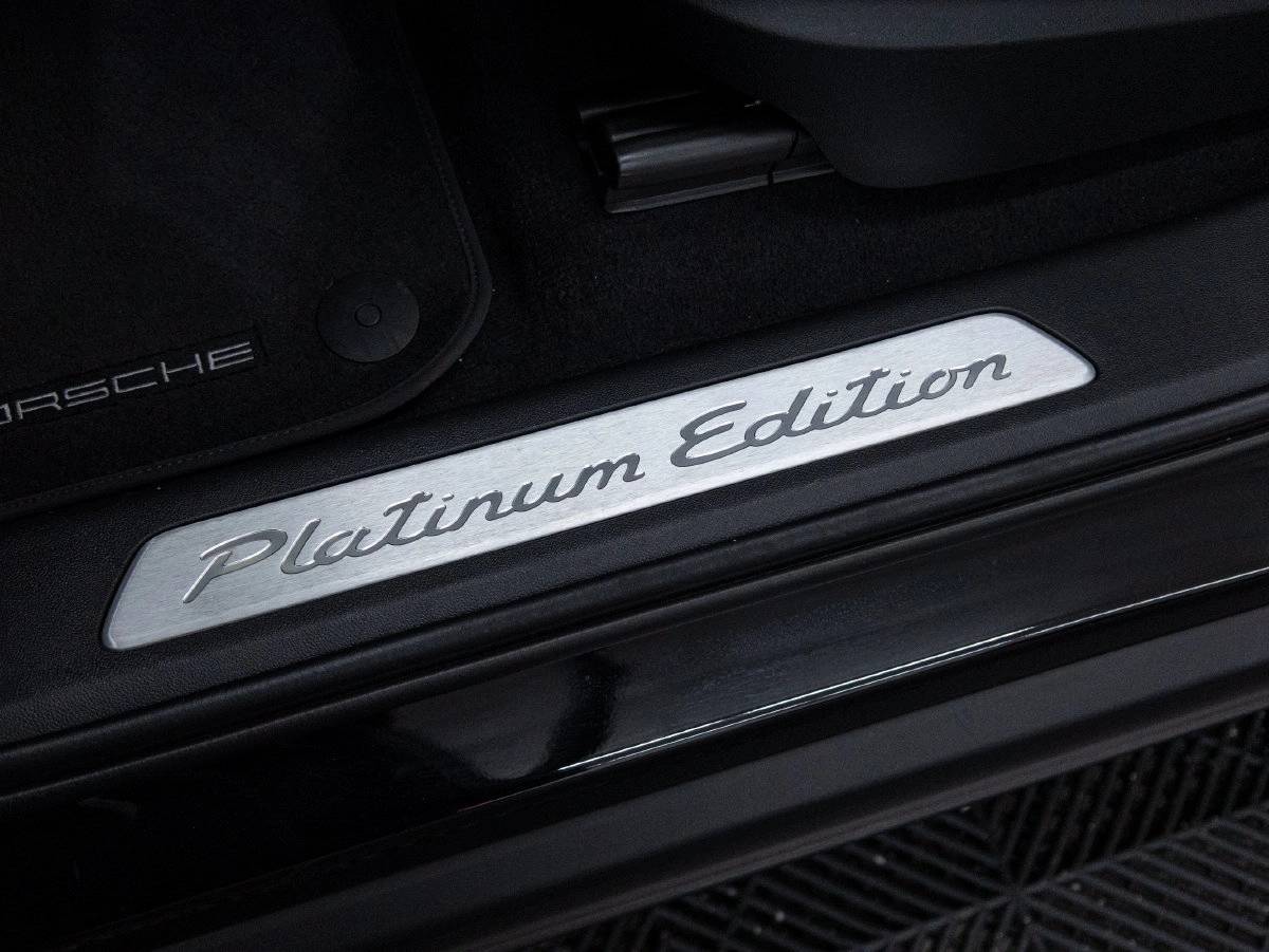 2023 Porsche Cayenne Cayenne Platinum Edition