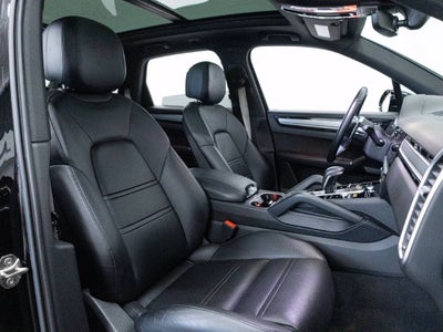 2023 Porsche Cayenne Cayenne Platinum Edition