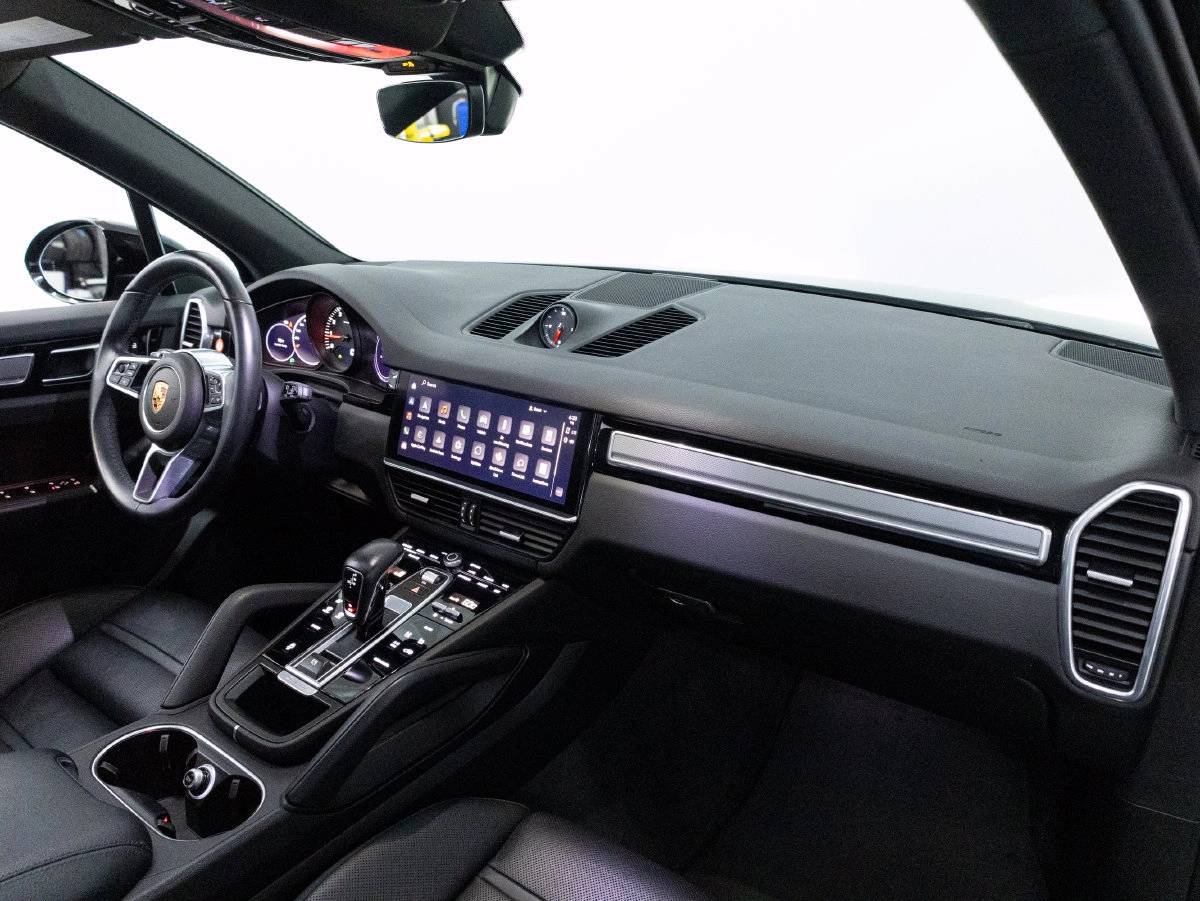 2023 Porsche Cayenne Cayenne Platinum Edition