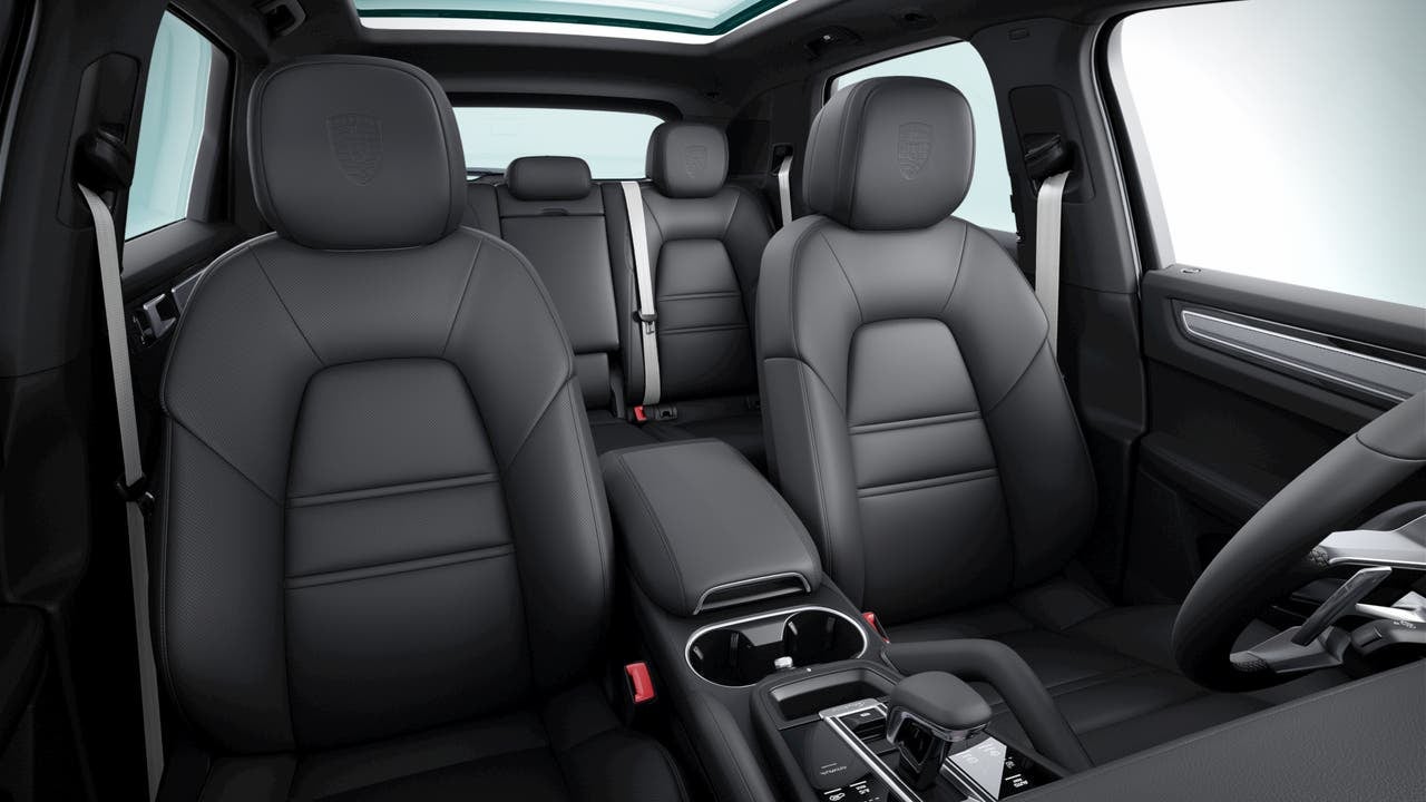 2023 Porsche Cayenne Cayenne Platinum Edition