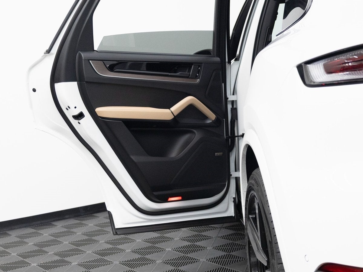 2026 Porsche Cayenne Base