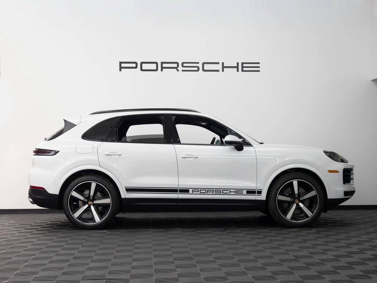 2026 Porsche Cayenne Base