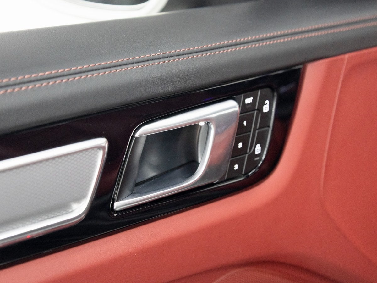 2023 Porsche Cayenne Base