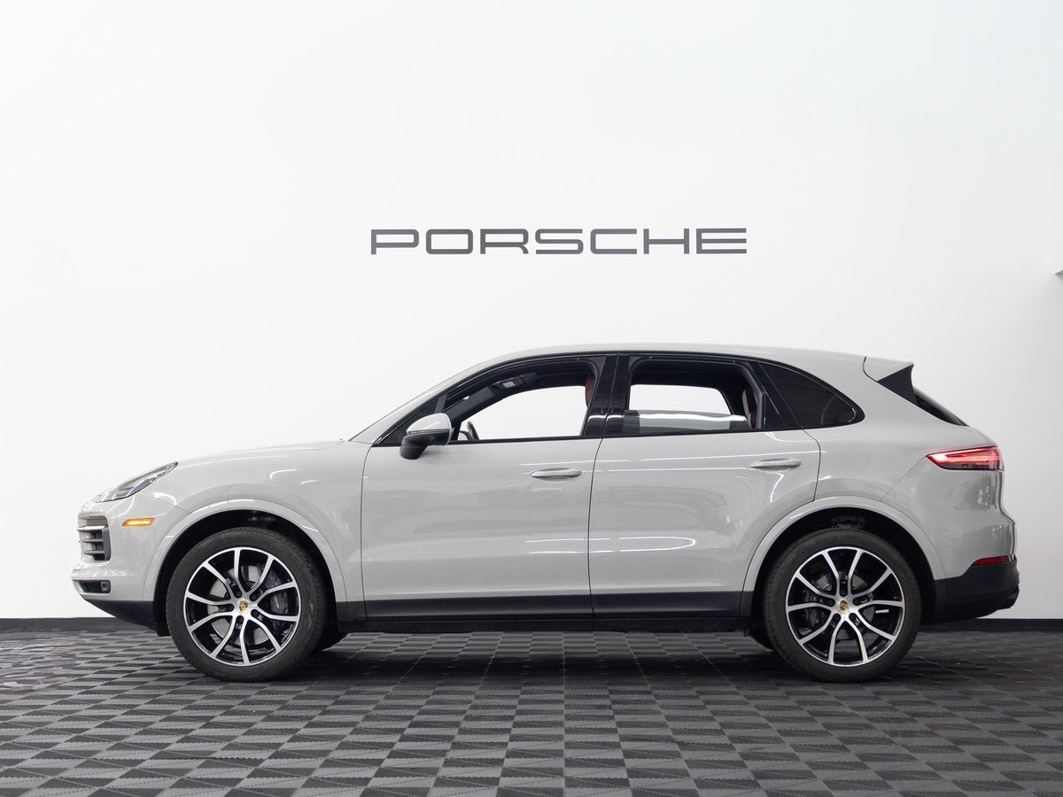 2023 Porsche Cayenne Base