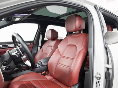 2023 Porsche Cayenne Base