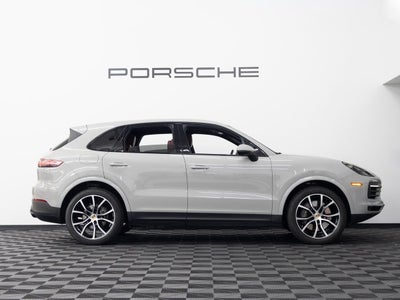 2023 Porsche Cayenne Base