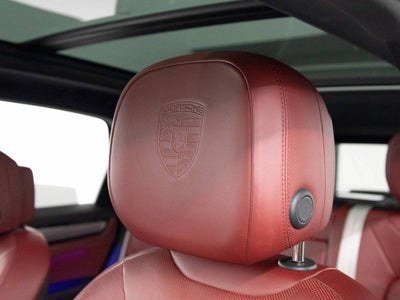 2023 Porsche Cayenne Base