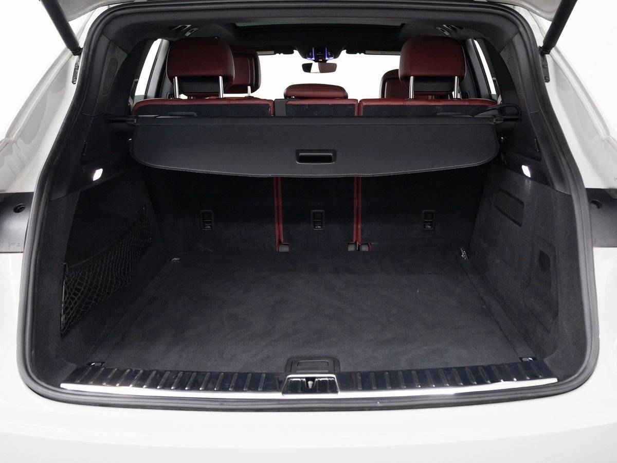 2023 Porsche Cayenne Base