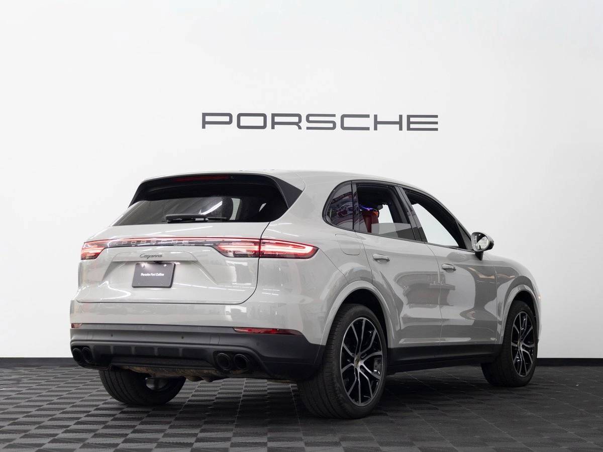 2023 Porsche Cayenne Base