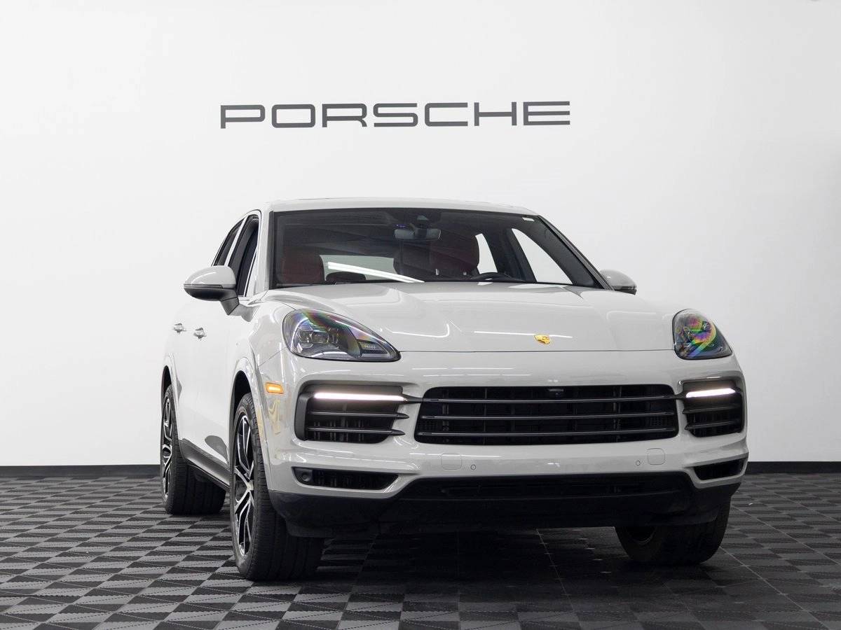 2023 Porsche Cayenne Base