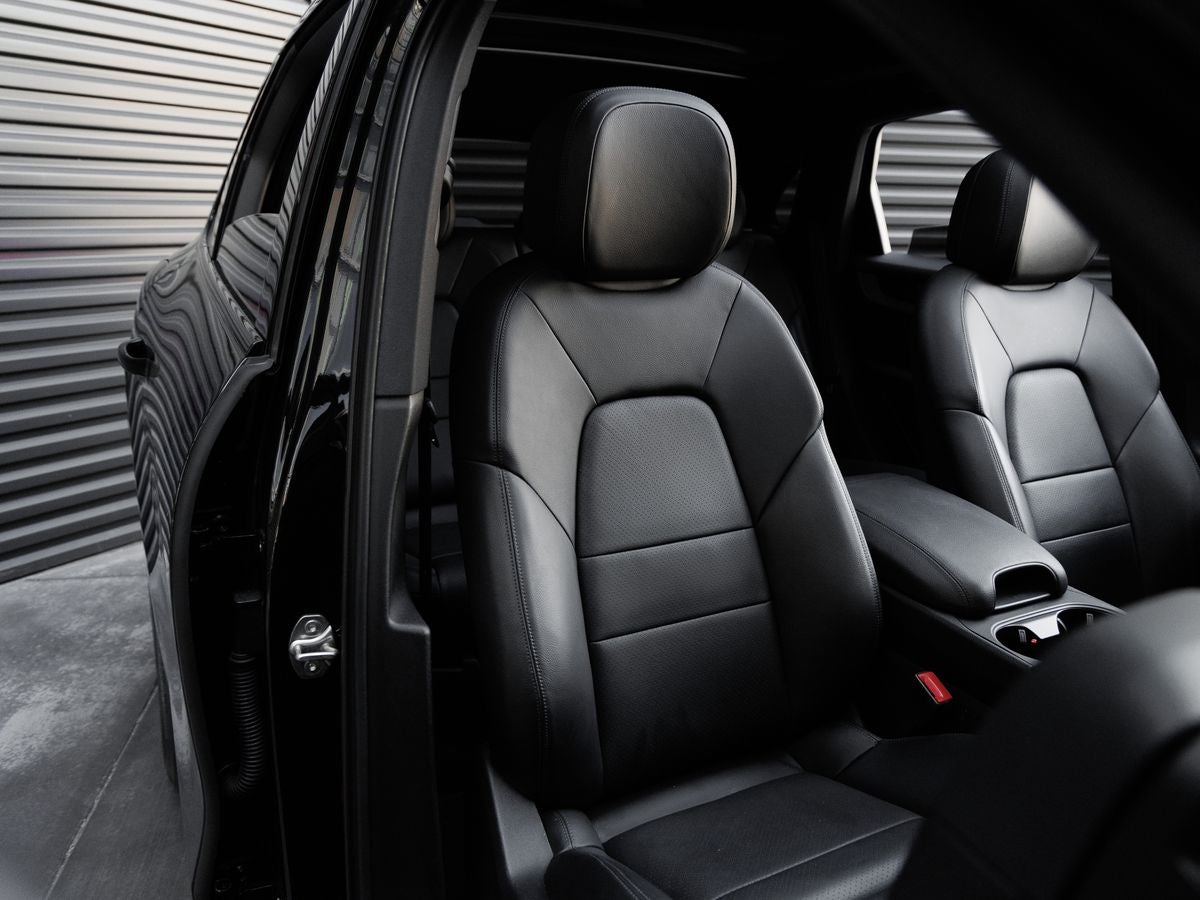 2024 Porsche Cayenne Base