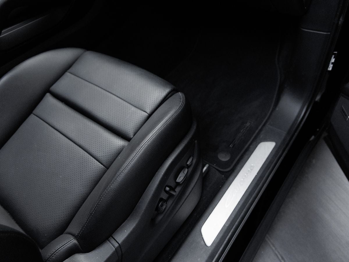 2024 Porsche Cayenne Base