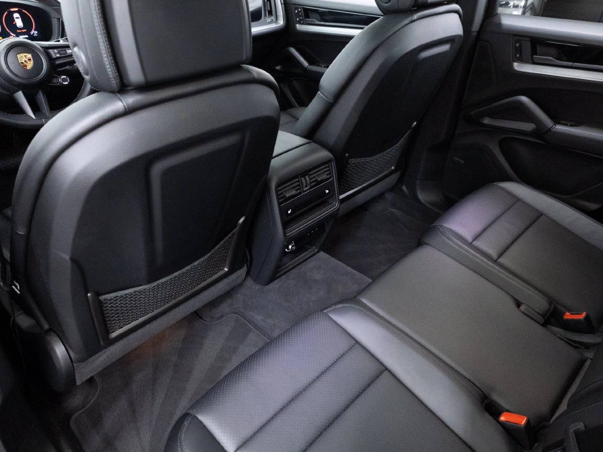2024 Porsche Cayenne Cayenne