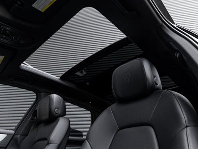 2025 Porsche Cayenne Base