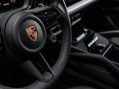 2025 Porsche Cayenne Base