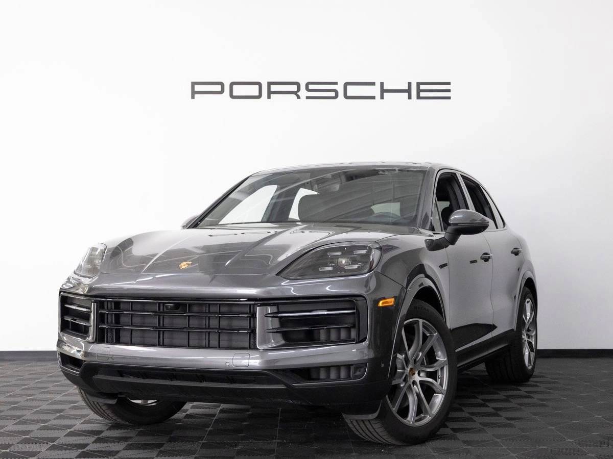 2025 Porsche Cayenne Base
