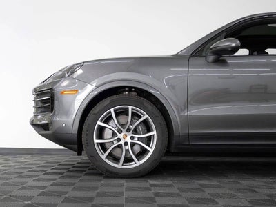 2025 Porsche Cayenne Base