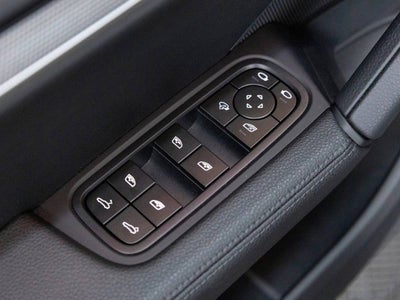 2025 Porsche Cayenne Base