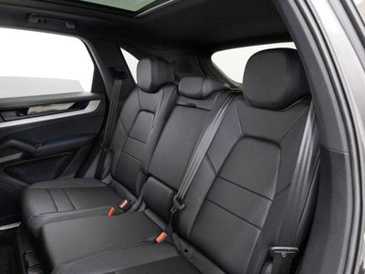 2025 Porsche Cayenne Base