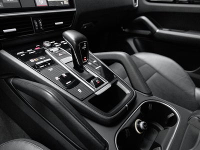 2020 Porsche Cayenne Base