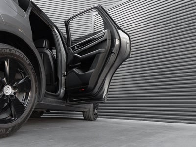2020 Porsche Cayenne Base
