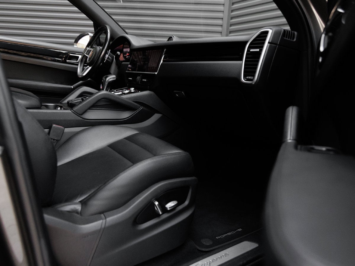 2020 Porsche Cayenne Base