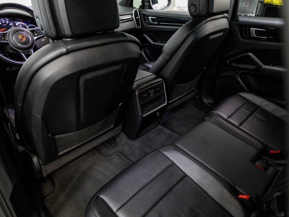 2020 Porsche Cayenne Cayenne