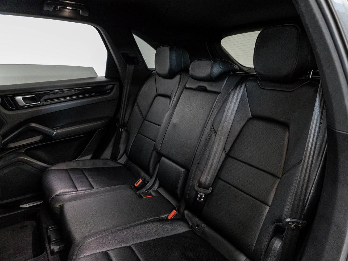 2020 Porsche Cayenne Cayenne