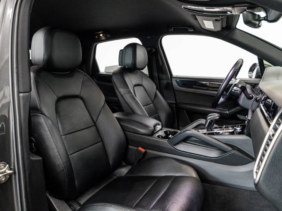 2020 Porsche Cayenne Cayenne